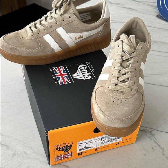 Gola Grand Slam Tan and White Sneakers - Picture 9 of 9